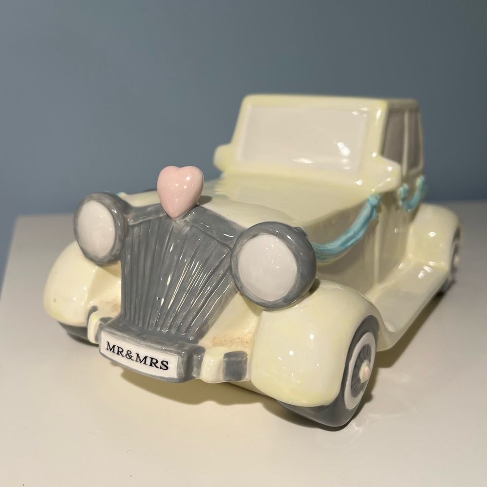 Mr and Mrs Ceramic Coin Piggy Bank - Picture 2 of 7